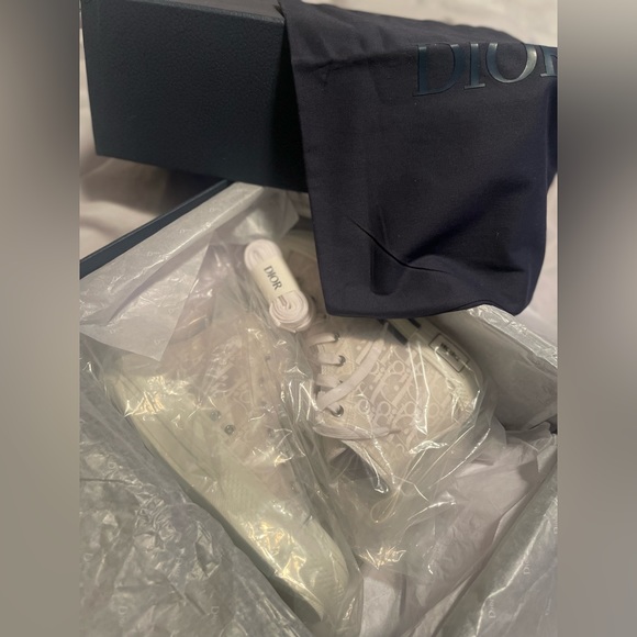 DIOR sneaker white and black - B23LT • Size 35 (European size) - Picture 5 of 9